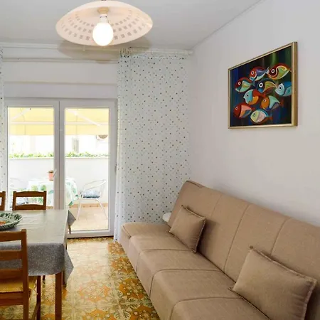 Διαμέρισμα 11 Πούλα