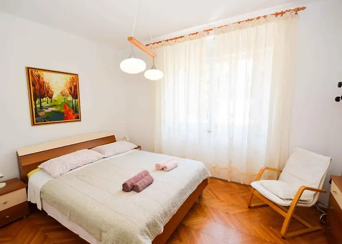 11 Apartment Pula
