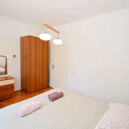 11 Apartment Pula
